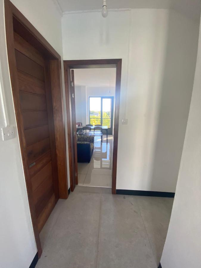 Grand Bay Heights Apartments Екстер'єр фото
